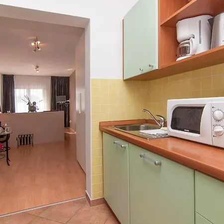 Cvek2 / Comfort Studio App / A2 Balcony Apts Apartman *