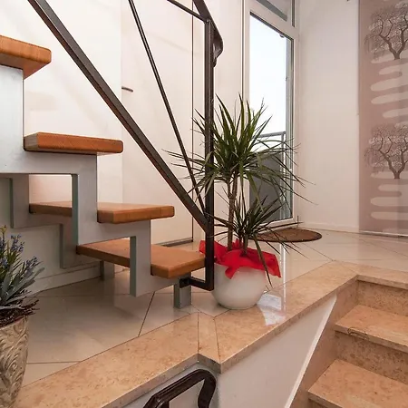 Cvek2 / Comfort Studio App / A2 Balcony Apts Apartment *